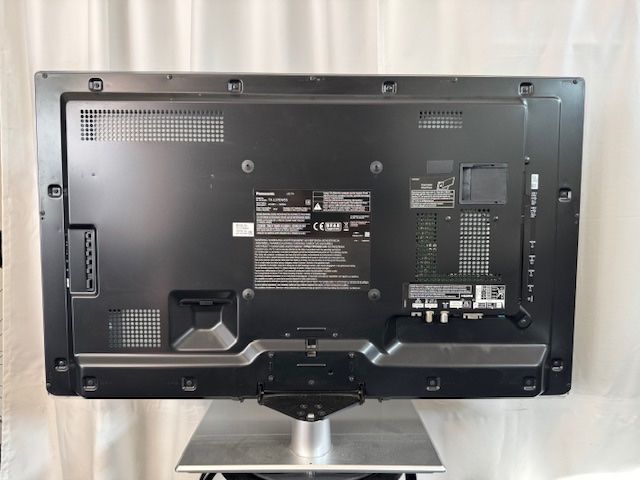 Panasonic Televisori: LCD TV Panasonic - TX‑L37EW5S – Usato da Meilen venduto da Bod_722 3