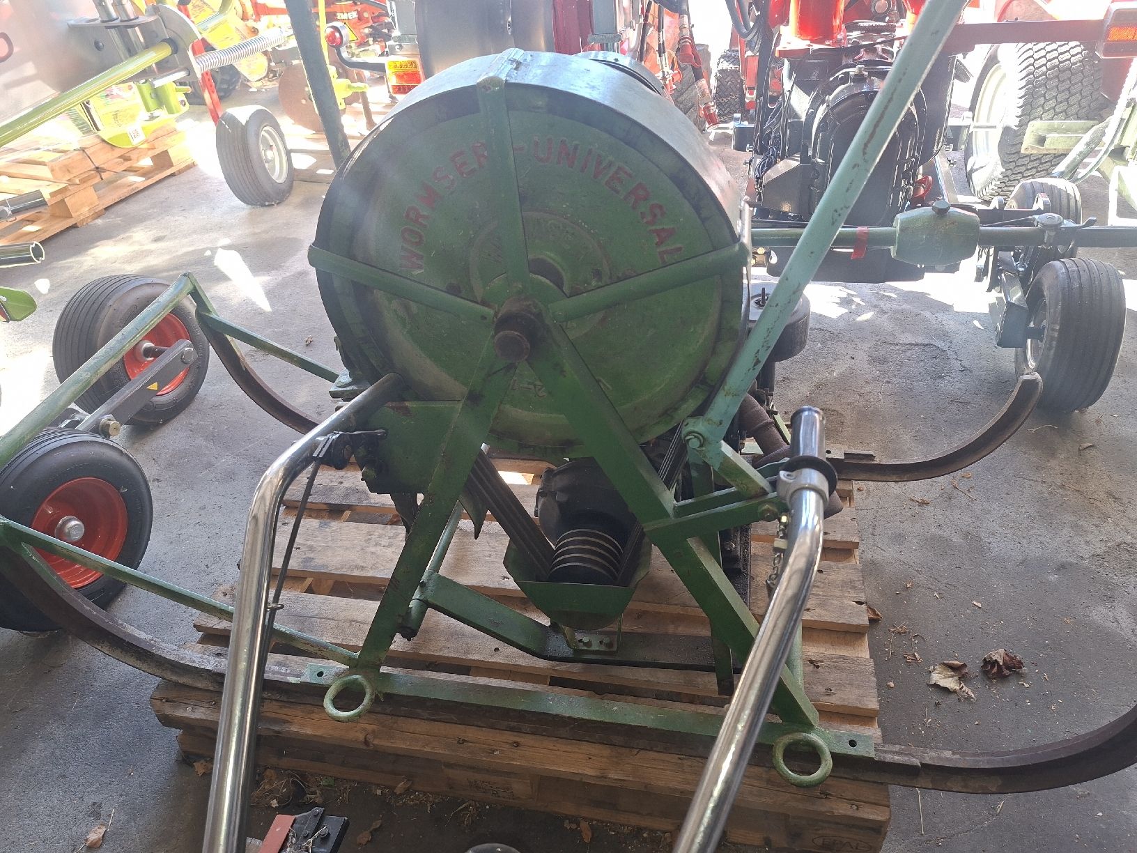 Altro per stoccaggio & trasporto: Wormser Universal Seilwinde mit Briggs Stratton Motor – Usato da Azmoos venduto da Man_zi1 3