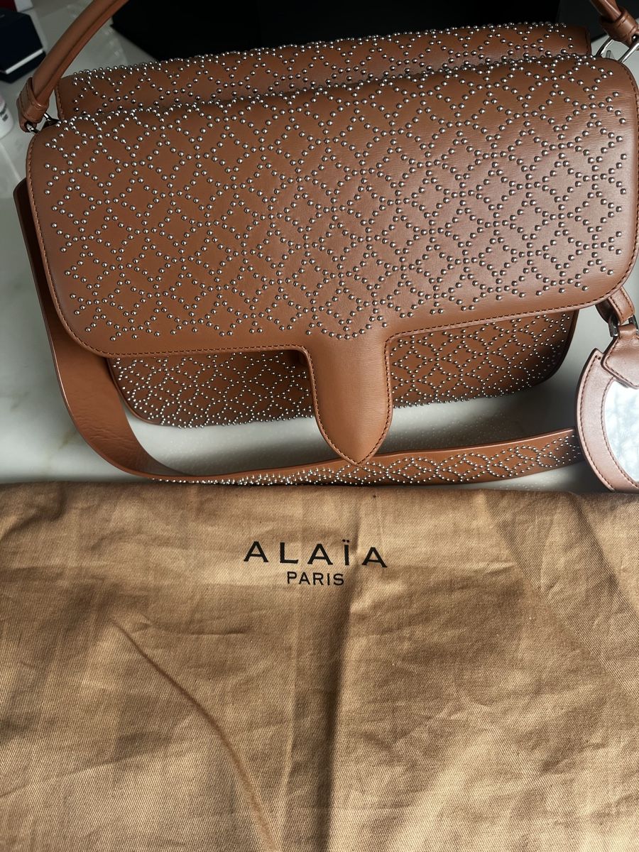 Alaia Borse da donna: Sac Alaïa Clous – Usato da Cologny venduto da PINKCLOSET 5