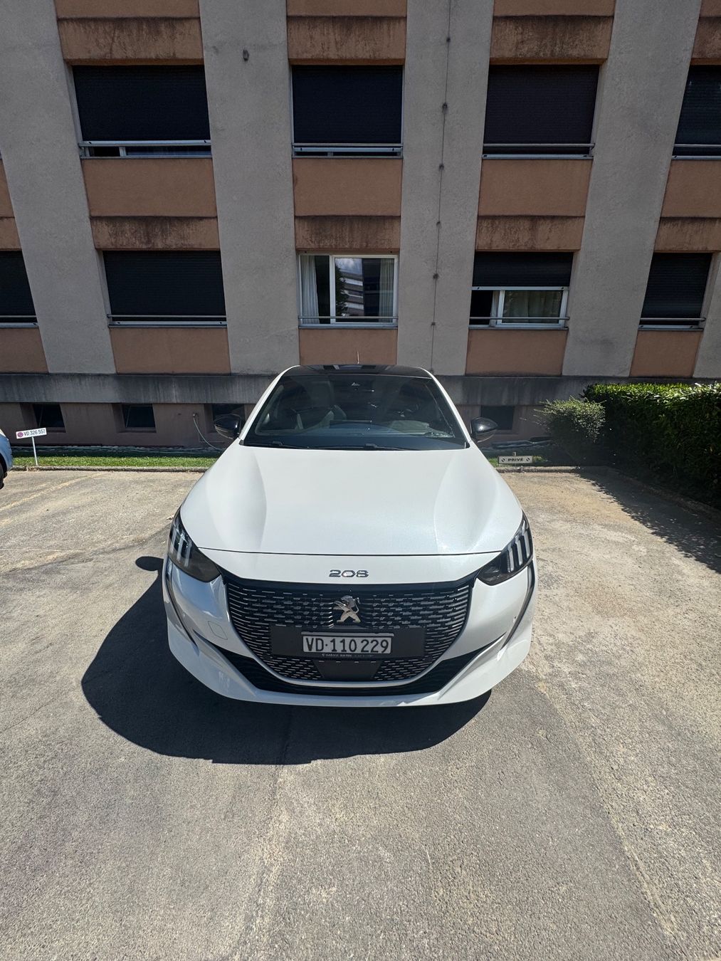 Peugeot Automobili: Peugeot 208 GT 1.2 Pure tech – Usato da Morges venduto da ine_n9ht 1