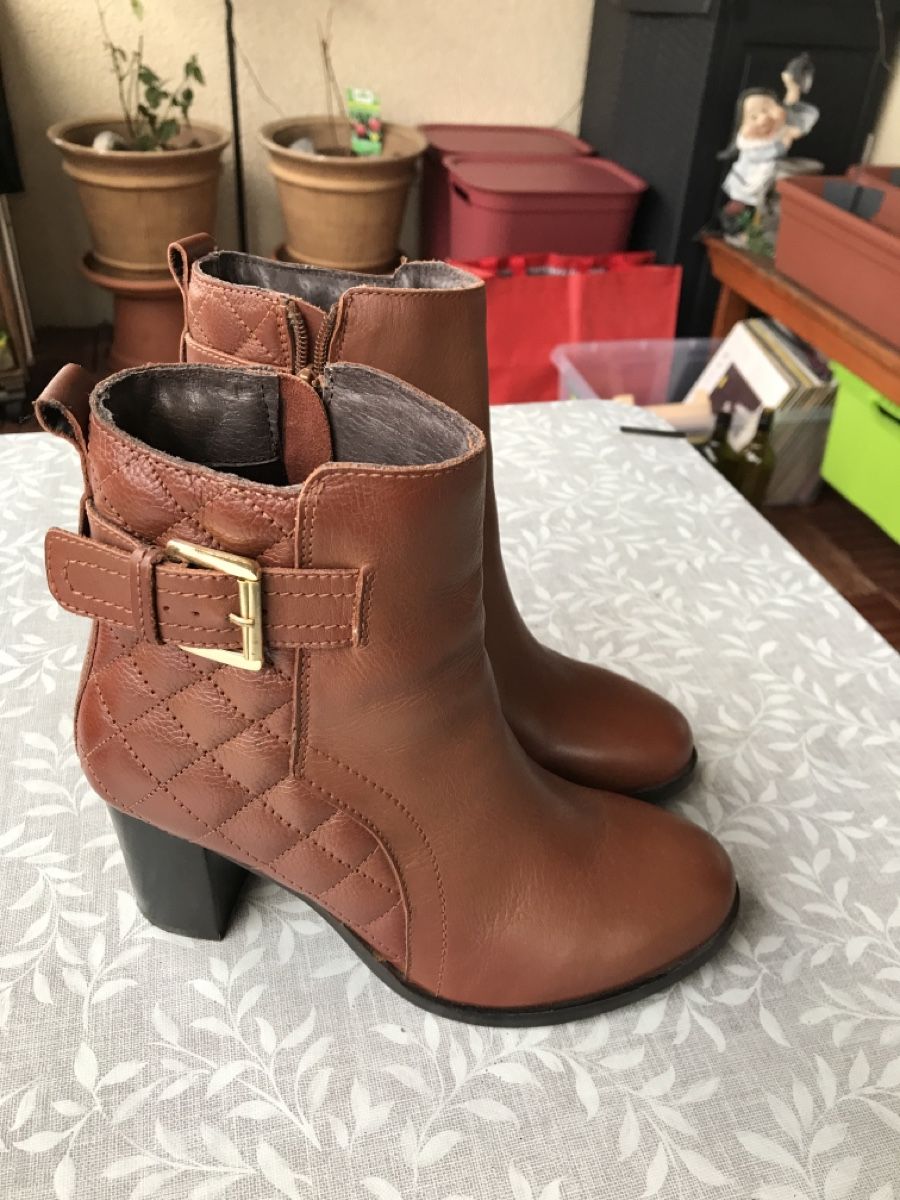 Scarpe da donna: GIOSEPPO Stiefelette,braun, Leder, Gr.37 – Usato da Meilen venduto da delta-da-spica 2