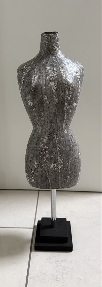 Autres décorations & accessoires: Dekorative Büste, Skulptur auf Sockel, Kunstobjekt – Neuf (Voir description) à Münsingen par energystar15 1