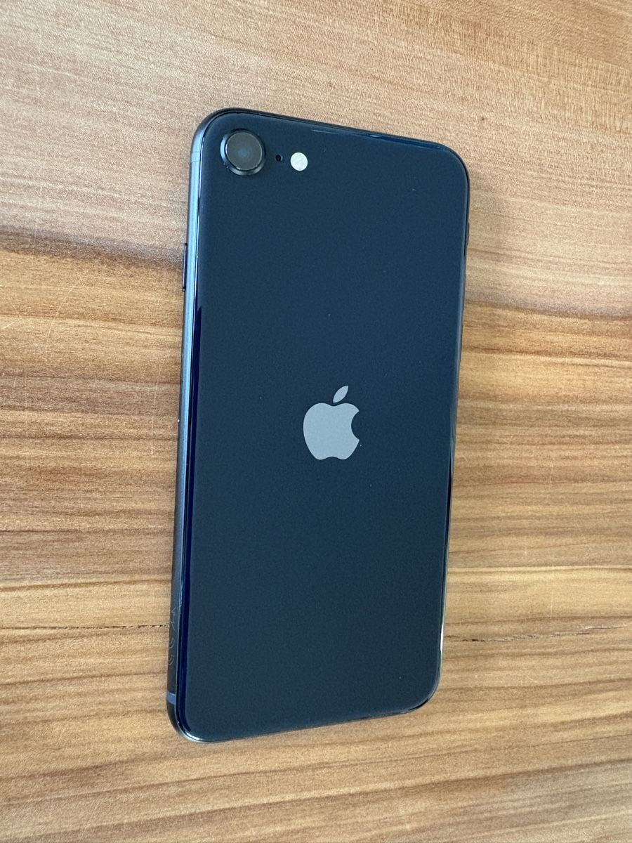 Apple Handys / Smartphones: Apple iPhone SE 64gb – Gebraucht aus Romanshorn von Mahawi 1