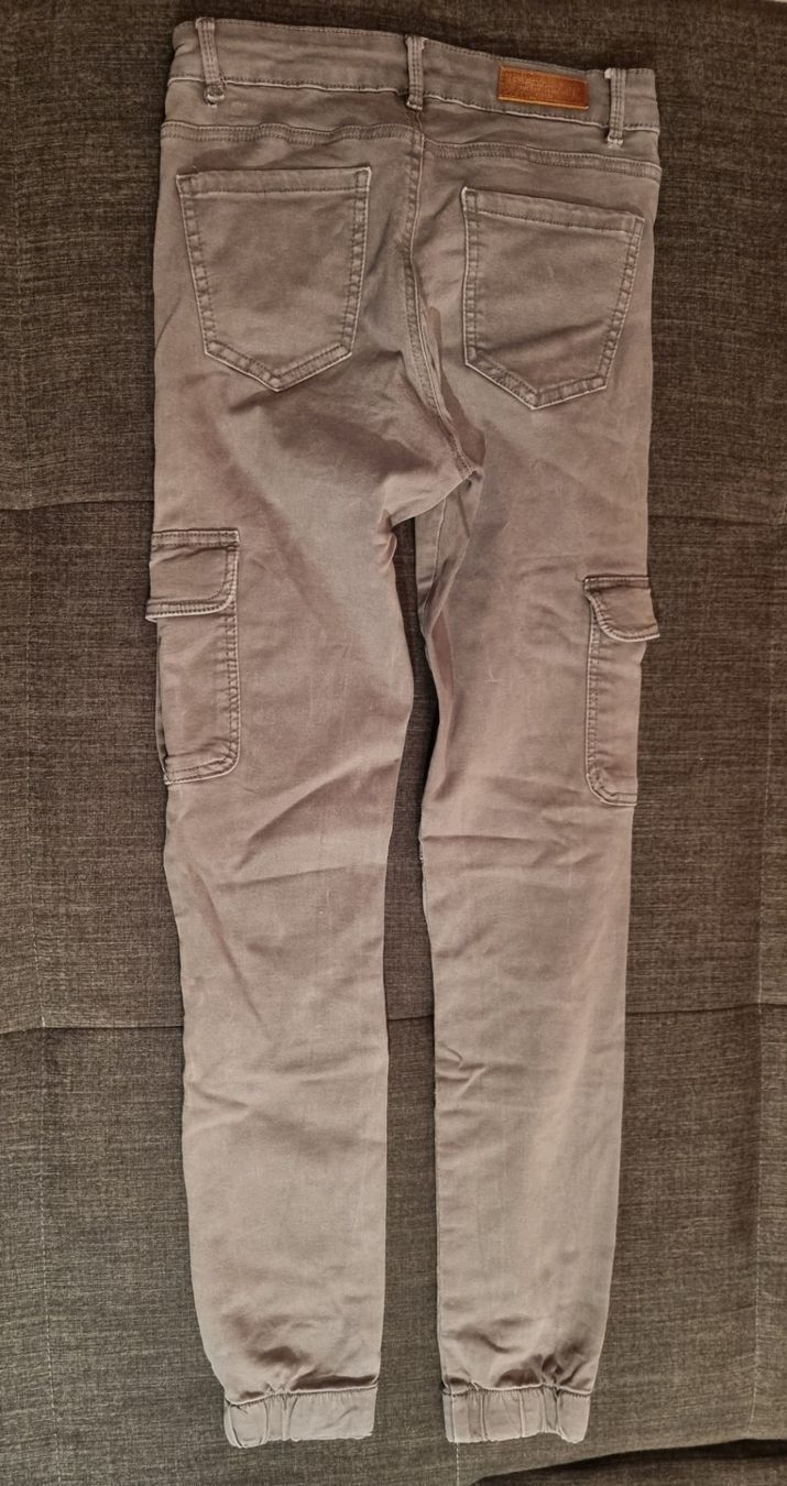 Only Jeans: Only Cargojeans, W36/L34, braun – Usato da Oberrüti venduto da Nicki_Like 1