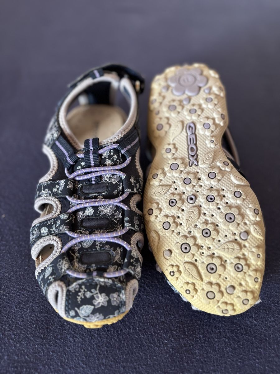 Geox Schuhe für Mädchen: Kinderschuhe Gr.31 – Gebraucht aus La Garde (Sembrancher) von jan_b6mp 1