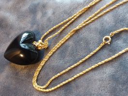 Vintage Kunstoff Herz an goldiger Kette, 60er Jahre