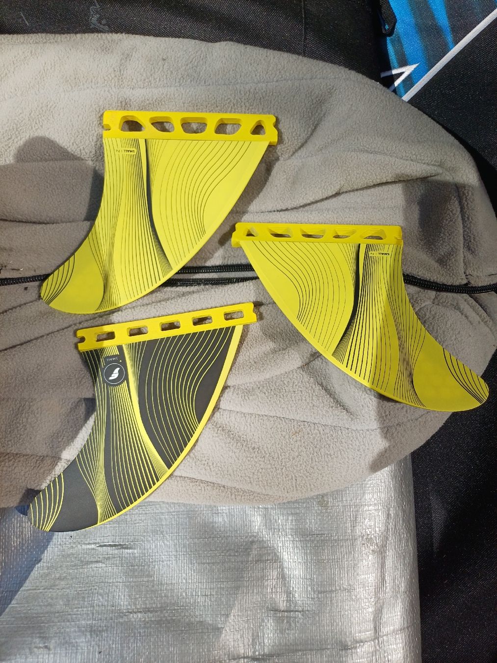 Tavole da surf e di nuoto: Ailerons Futures Legacy Pivot Thruster Small – Usato da Pravidondaz (Salins) venduto da maceoparker2013 2