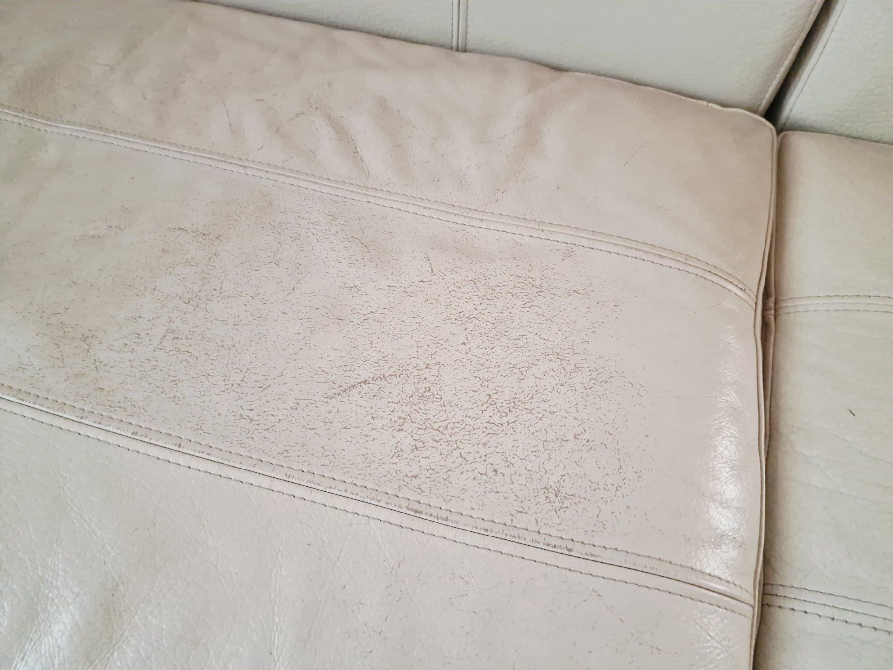 Divani: Zwei-teiliges Ledersofa in hellem Beige – Usato da Hallau venduto da CHACLA 2