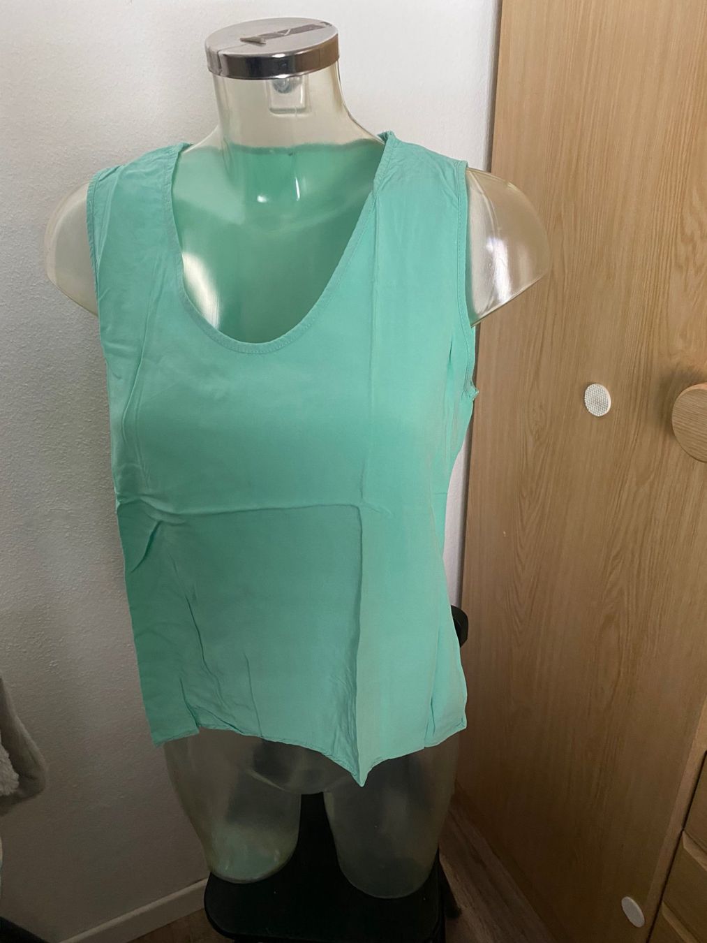 Top: 2 TOP. 1x hellblau & 1x mint – Usato da Allenwinden venduto da Obalu 5