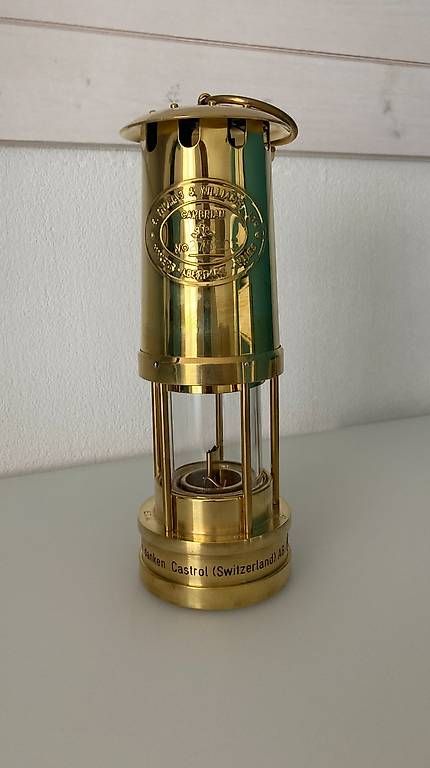 Lampen: E. Thomas & Williams Grubenlampe aus Messing – Neu (gemäss Beschreibung) aus Untereggen von Fgga
