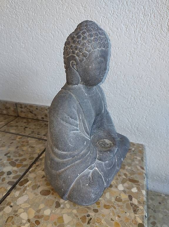 Sculptures & Statues: Stein-Buddha – D'occasion à Wohlen AG par gnabbr 1