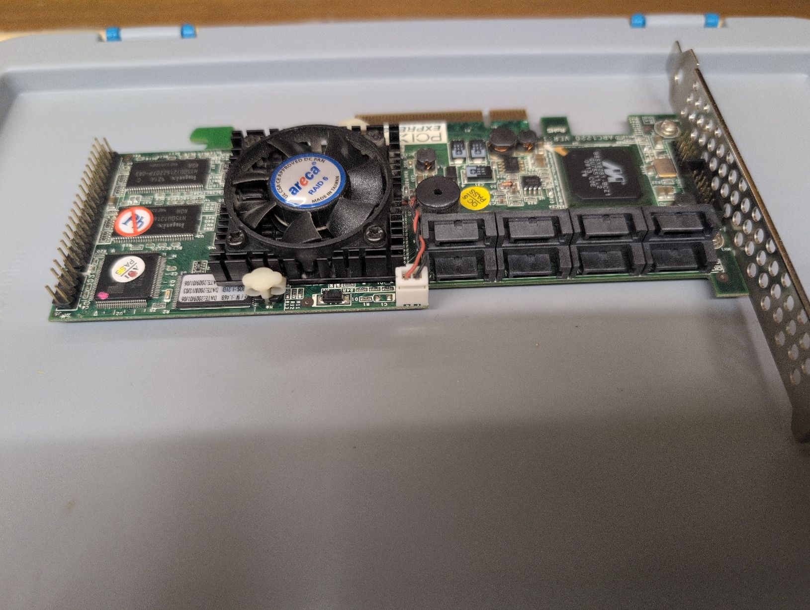 Server: ARECA RAID CONTROLLER ARCH 1231X1 PCI EXPRESS NEUWERTIG – Gebraucht aus Malters von Ruemlibart 2