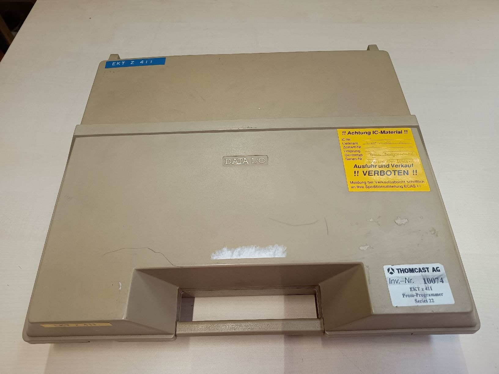 Alle Werkzeuge: Data I/O Series 22 PROM Programmer – Defekt aus Döttingen von Schlei 9
