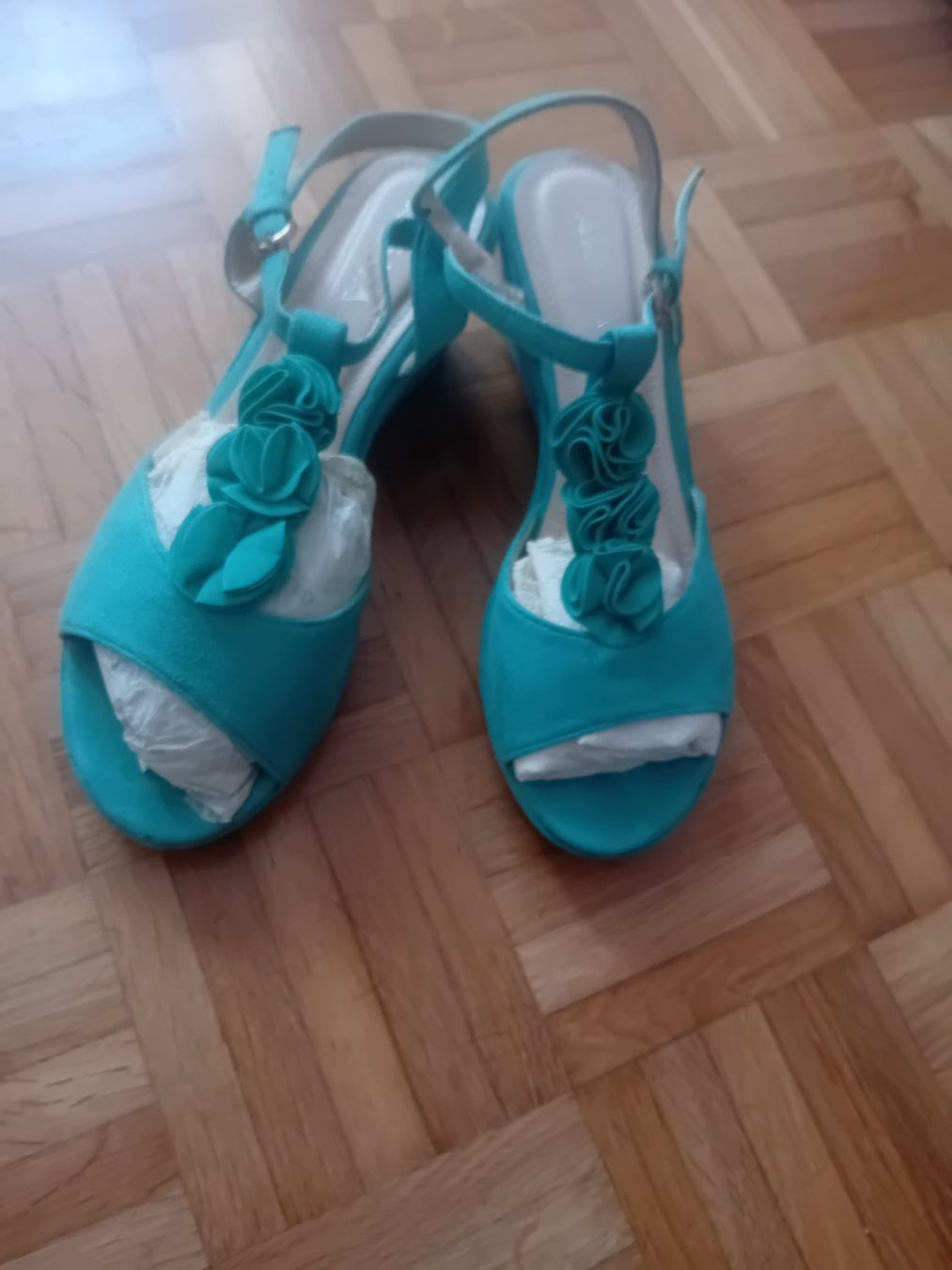 Scarpe da donna: Wildleder Sandaletten Gr. 40 – Usato da Allschwil venduto da Beautyskin