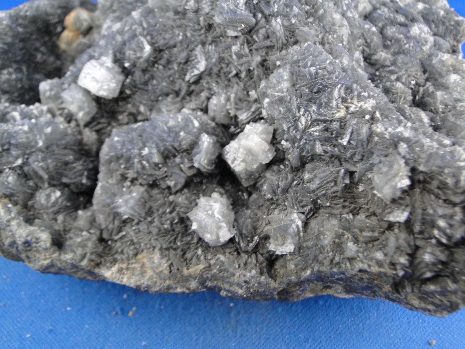 Minerali & Pietre curative: Calcit – Usato da Schinznach Bad venduto da Demerald 2