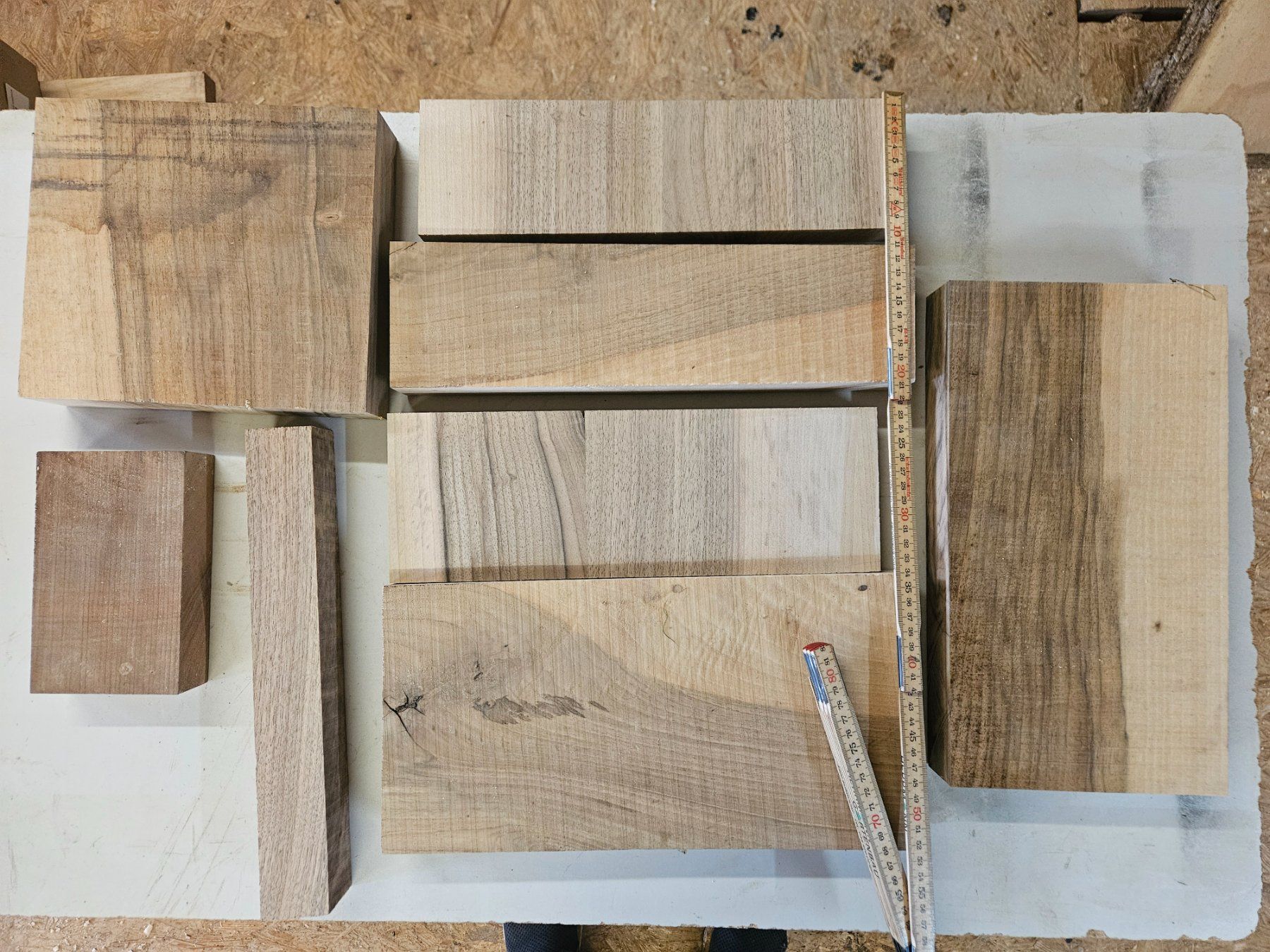 Articles en bois: Nussbaum Holz – Neuf (Voir description) à Schangnau par egli6.2 2