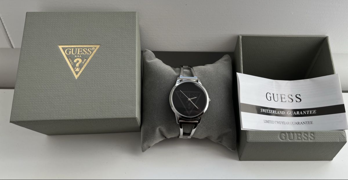 Guess Orologi: Neue Guess Damenuhr in silber – Nuovo e nell'imballaggio originale da Schwyz venduto da Nervusopticus 3