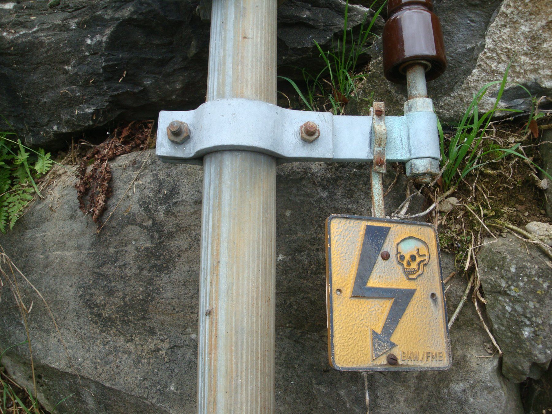Altro in Decorazioni & Accessori: Antiker Strommast/Telefonmast, ca. 1950, Deko! – Usato da Enggistein venduto da mach1 4
