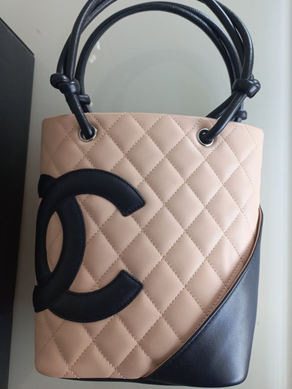 Chanel Borse da donna: Sac Chanel authentique et NEUF – Nuovo e nell'imballaggio originale da Gland venduto da fel_fl7g