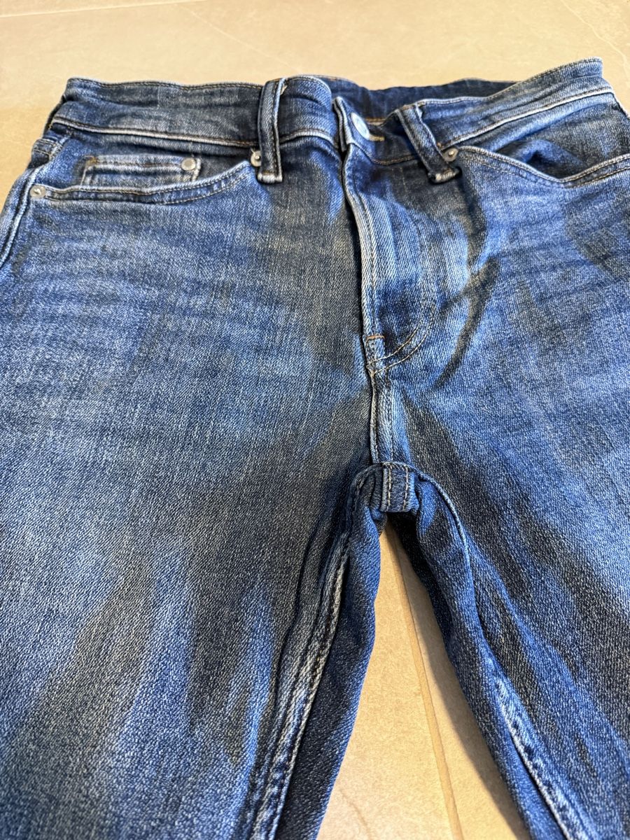 H&M Jeans: H & M Jeans Shorts Gr. 30 (oder ca. 170) – Usato da Brüttisellen venduto da Ayersa 2