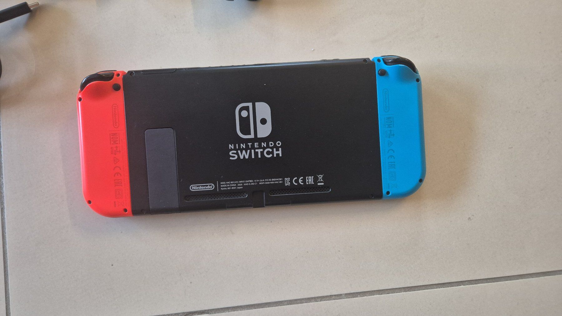 Nintendo Consoles: Nintendo Switch Blau/Rot – D'occasion à Münchenbuchsee par MV_Solutions 3