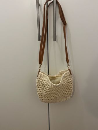Tasche / Umhängetasche beige neu