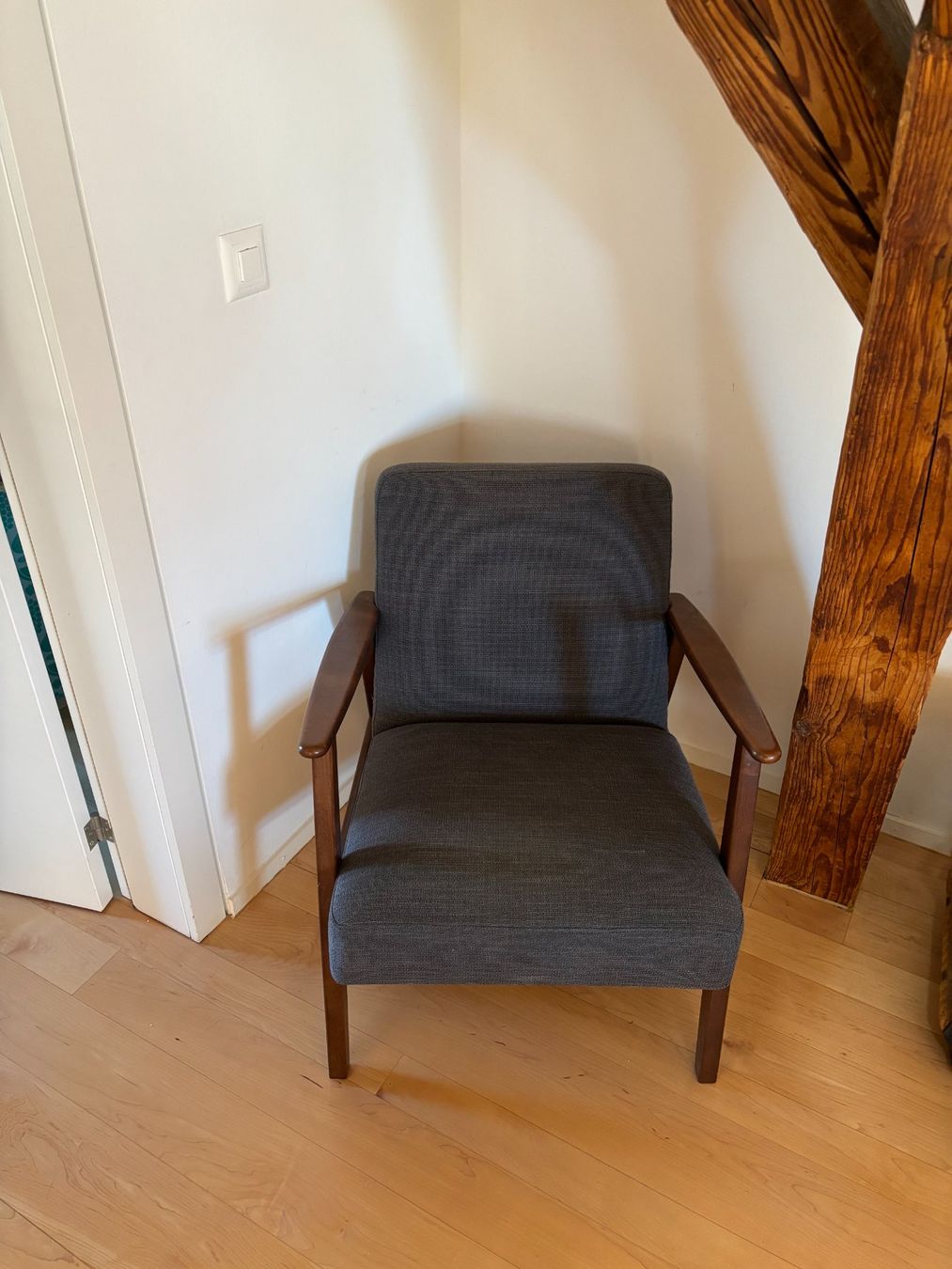Ikea Poltrone: 2 fauteuils IKEA EKENÄSET – Usato da Cully venduto da Sorayahh 1