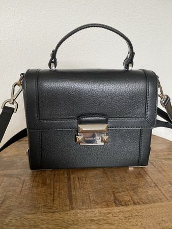 Elegante Michael Kors Handtasche, schwarz, neuwertig