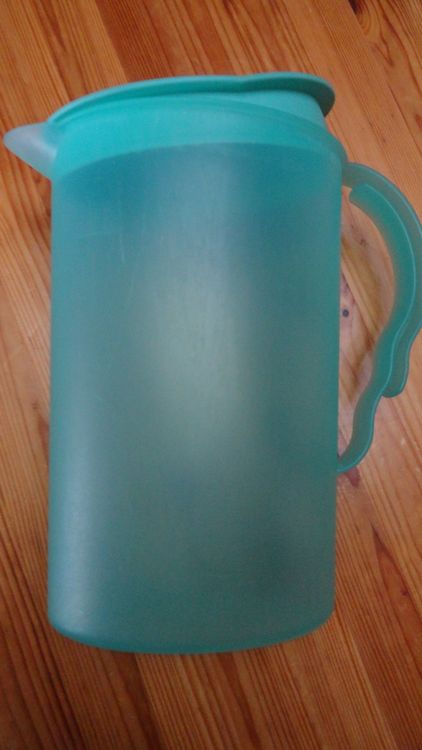 Tupperware Krug 2lt (Gebraucht) in Gstaad für CHF 21 – mit Lieferung ...