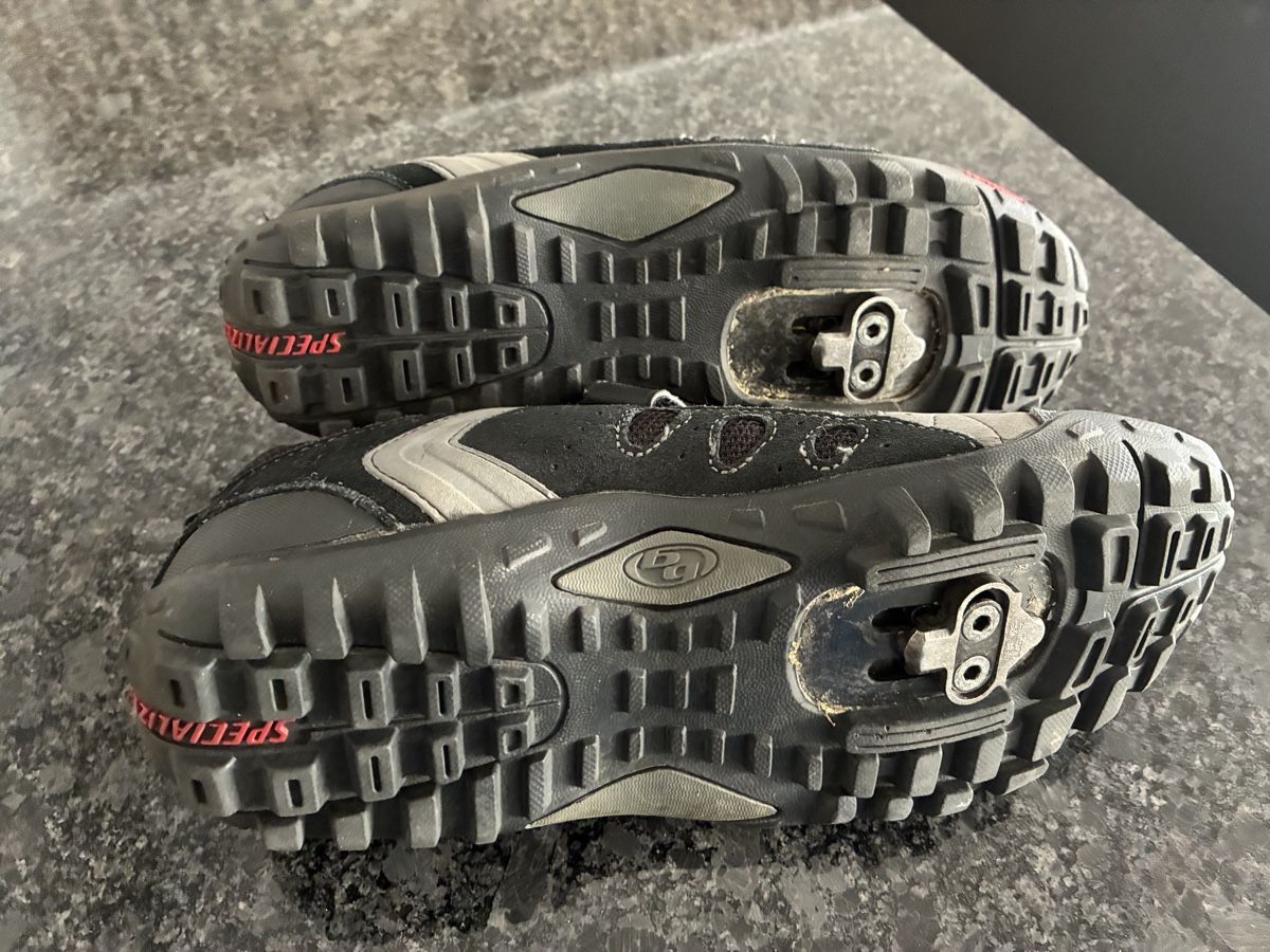 Specialized Scarpe da uomo: Specialized Veloschuhe Grösse 41 – Usato da Dottikon venduto da Guido240 1
