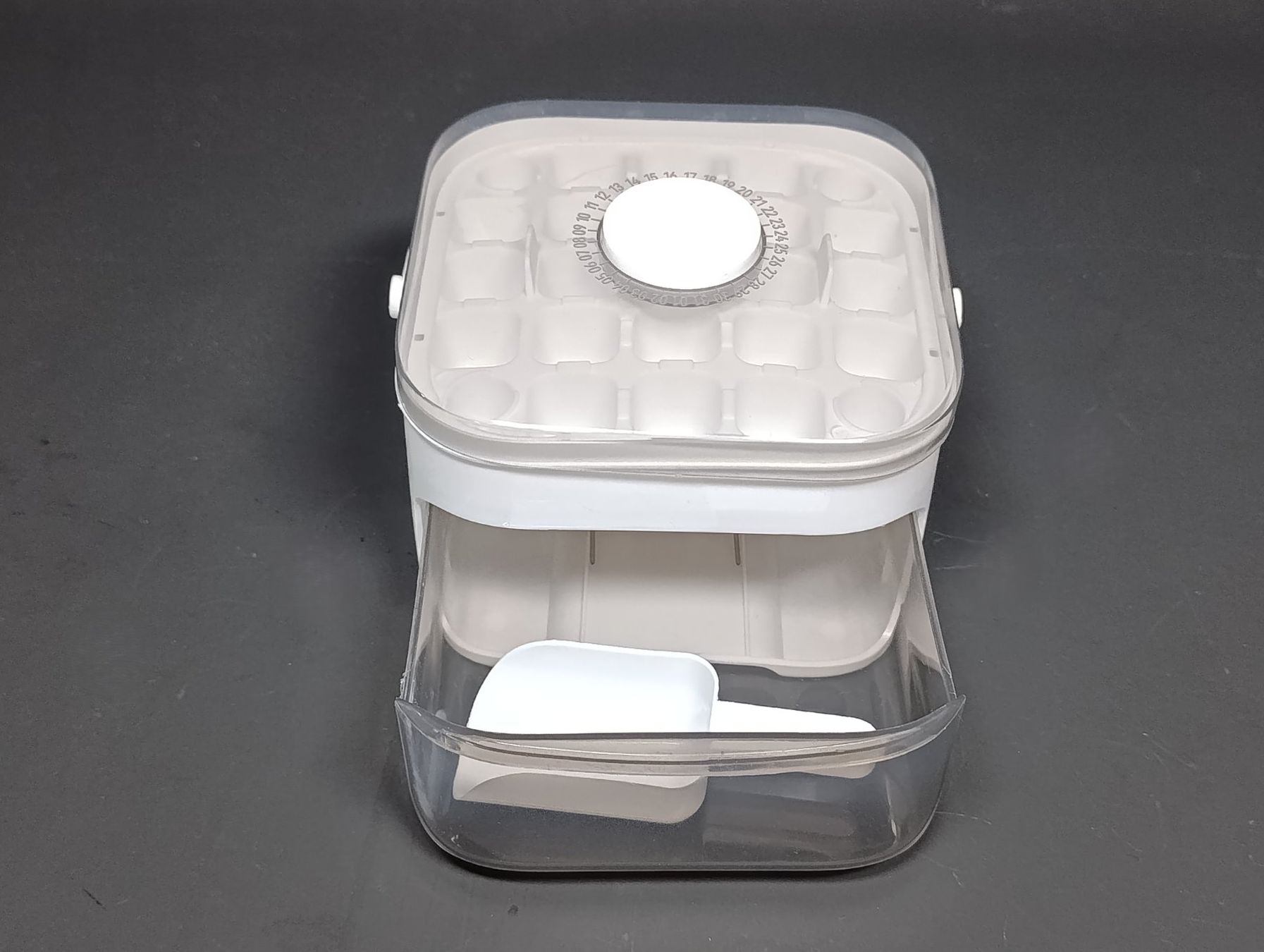 Backformen: Moule à glaçons empilable – Neu (gemäss Beschreibung) aus Thielle von Plusvalue_Neuchatel 2