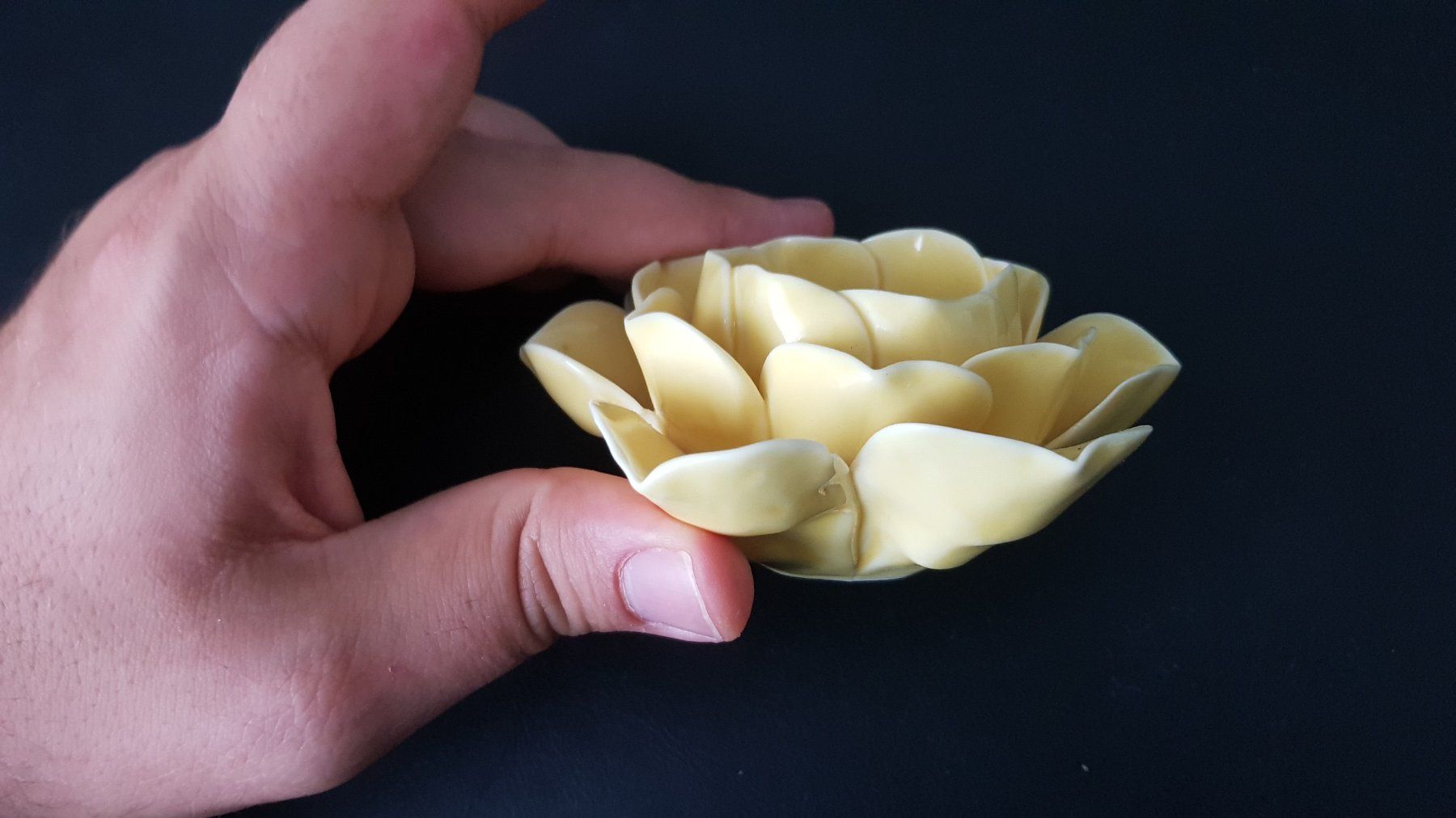 Vasi & Recipienti: Kerzenvase in Blumenform gelb – Usato da Dübendorf venduto da Nemo_0 2