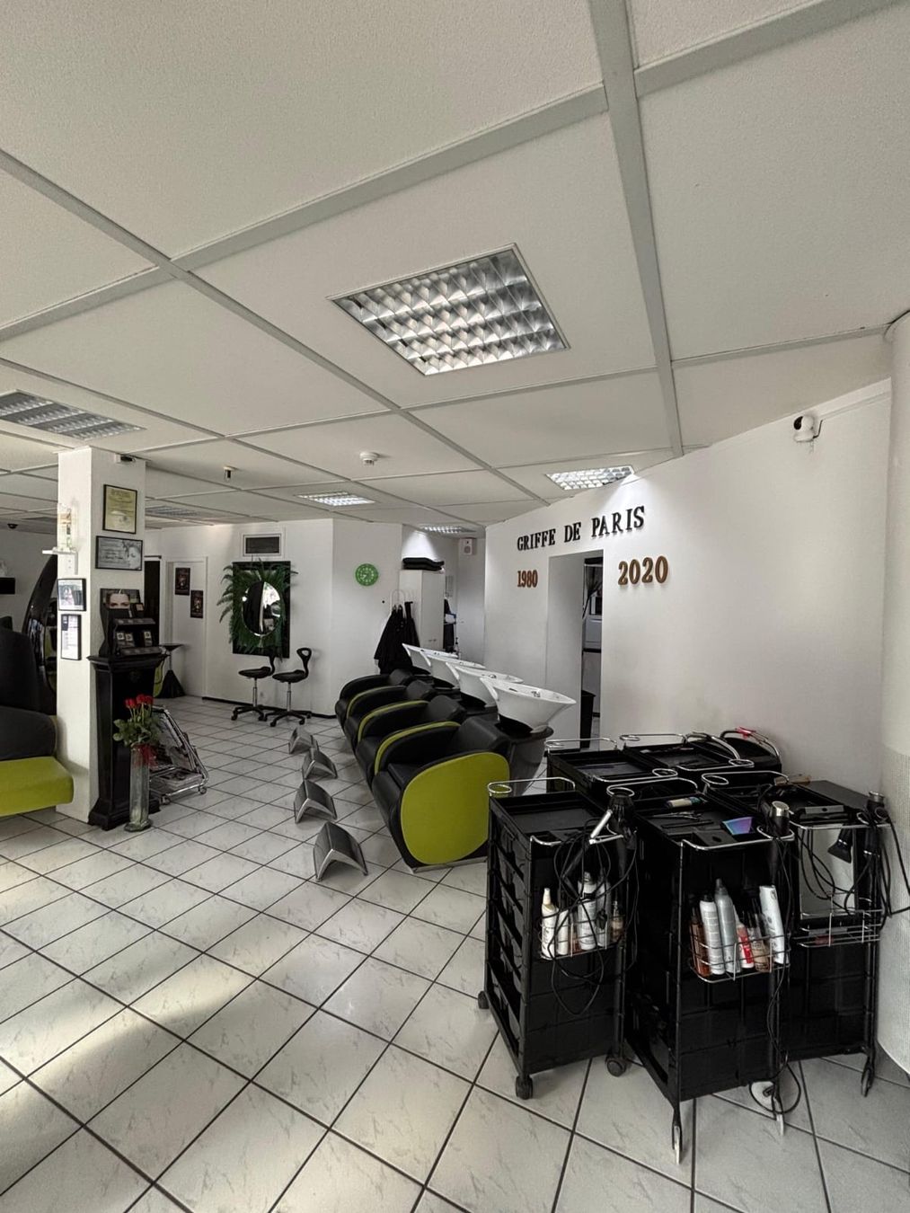 Altro per Ufficio & Commercio: 2 Bacs de lavage Ceramic – Usato da La Neuveville venduto da austinpowers70 2