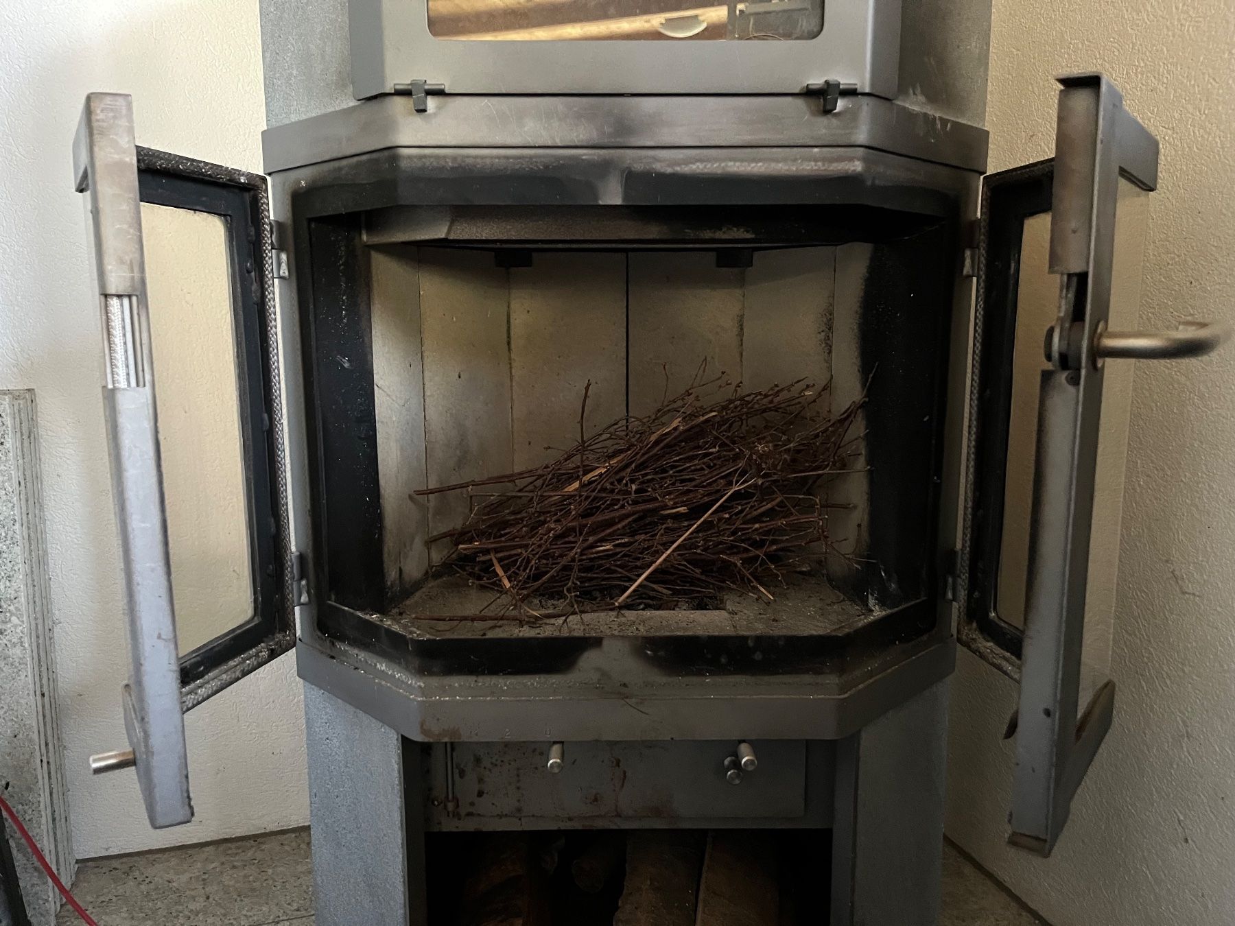 Stufe caminetto: Cheminéeofen Colima 2 mit Backfach – Usato da Emmen venduto da busybiscuit 1