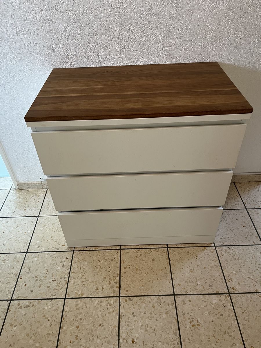 Cassettiere: Ikea Malm – Usato da Bärschwil venduto da Neo_777