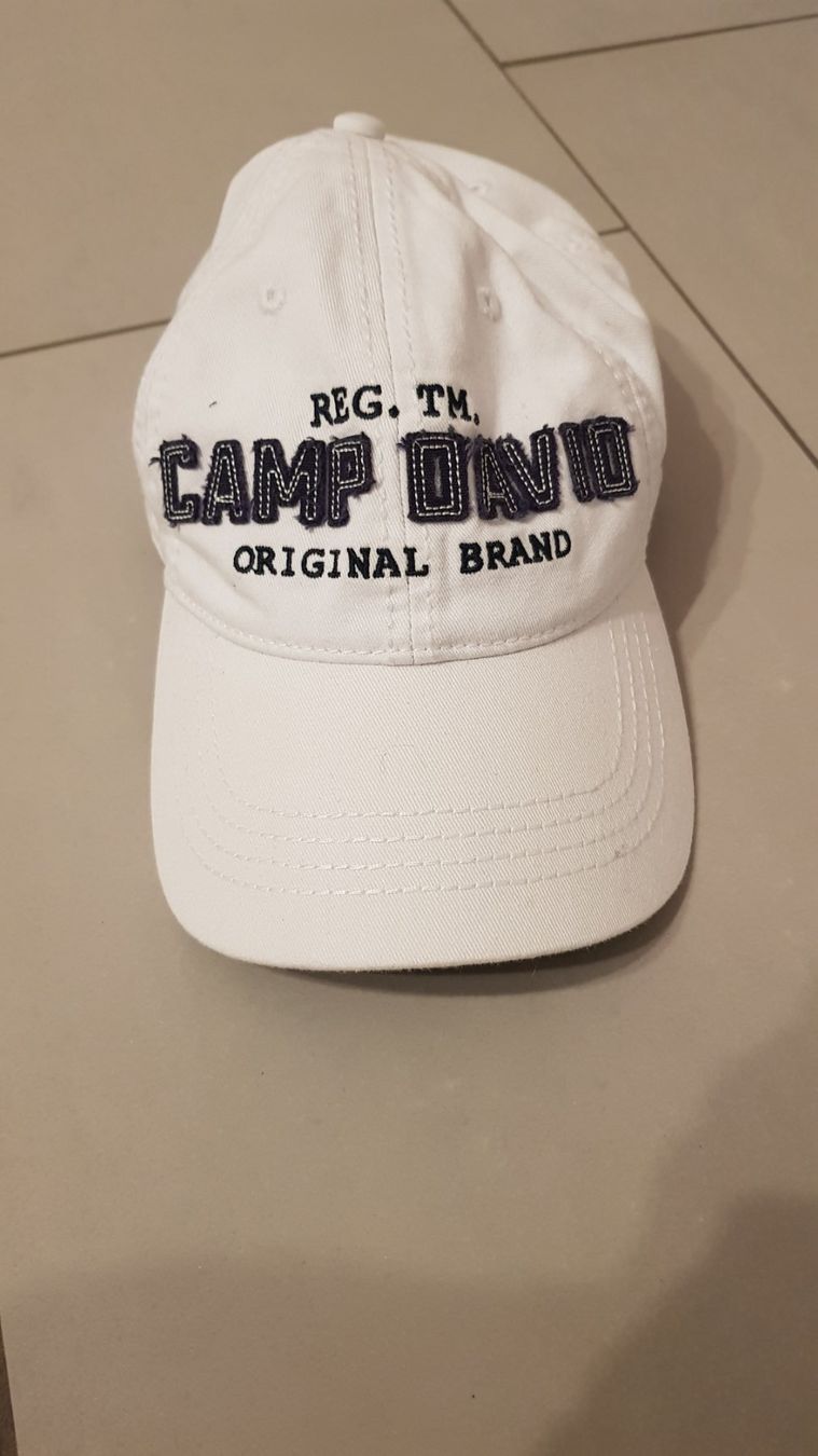 Camp David Copricapi, berretti & cappellini: Mütze Camp David weiss – Nuovo (secondo la descrizione) da Oberentfelden venduto da Natallia. 1