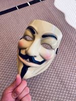 Masque Guy Fawkes de V for Vendetta (Anonymous) rigide 👺