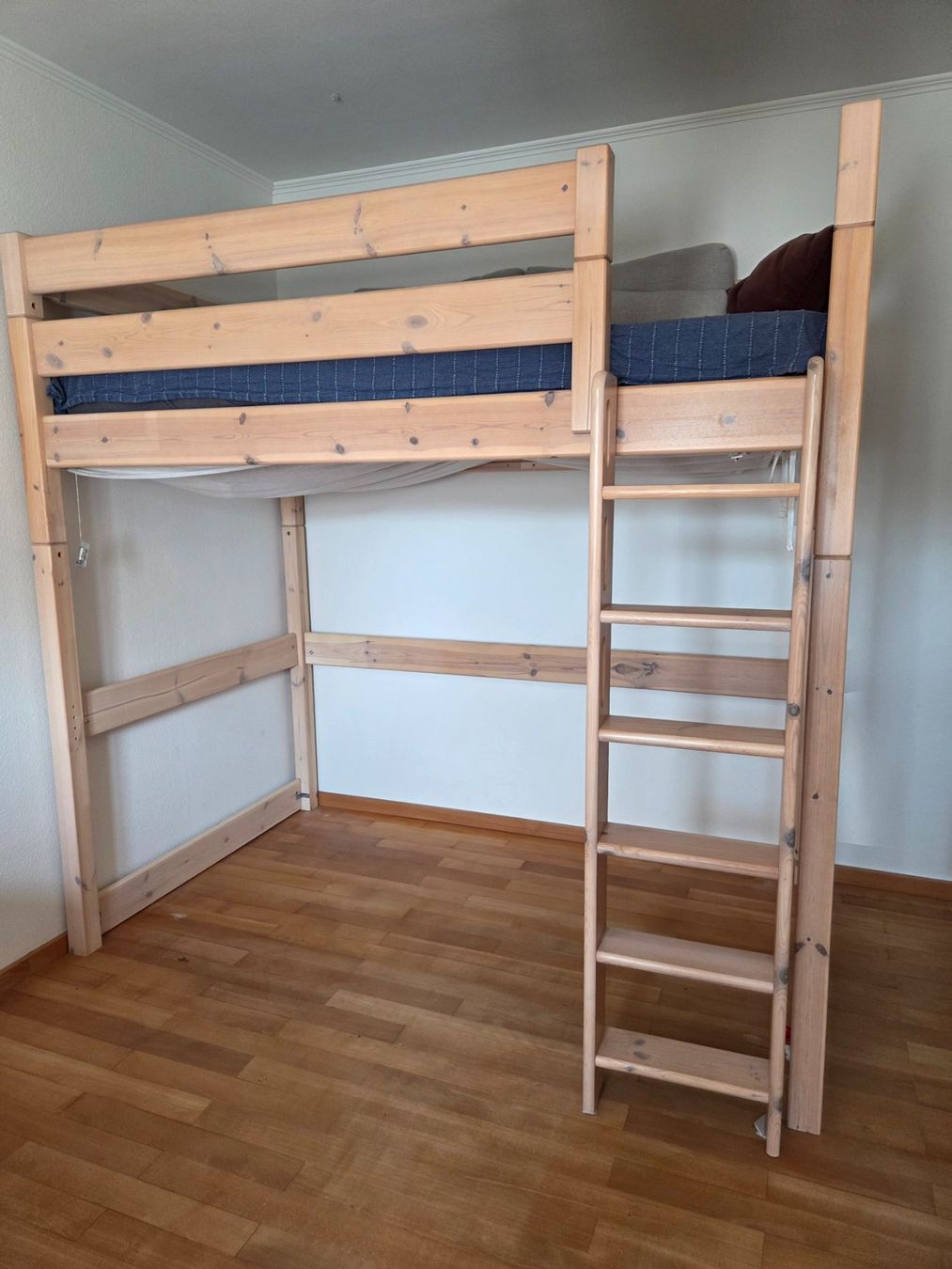 Letti: Massholz Hochbett 120x200 – Usato da Aarau venduto da NET03 2