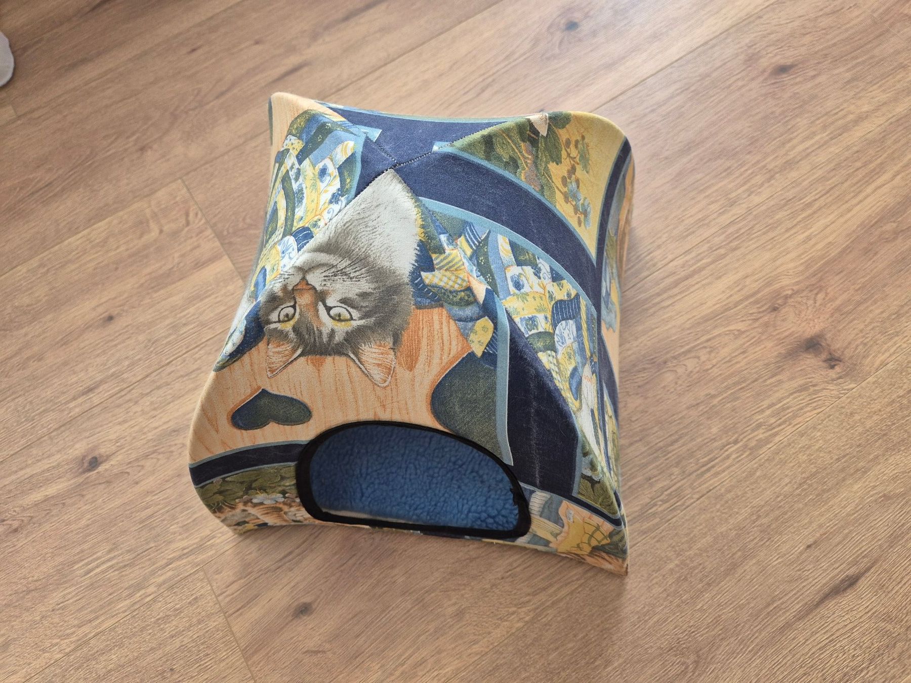 Niches, paniers: Katzenbett – D'occasion à Andelfingen par Dumdidum 3