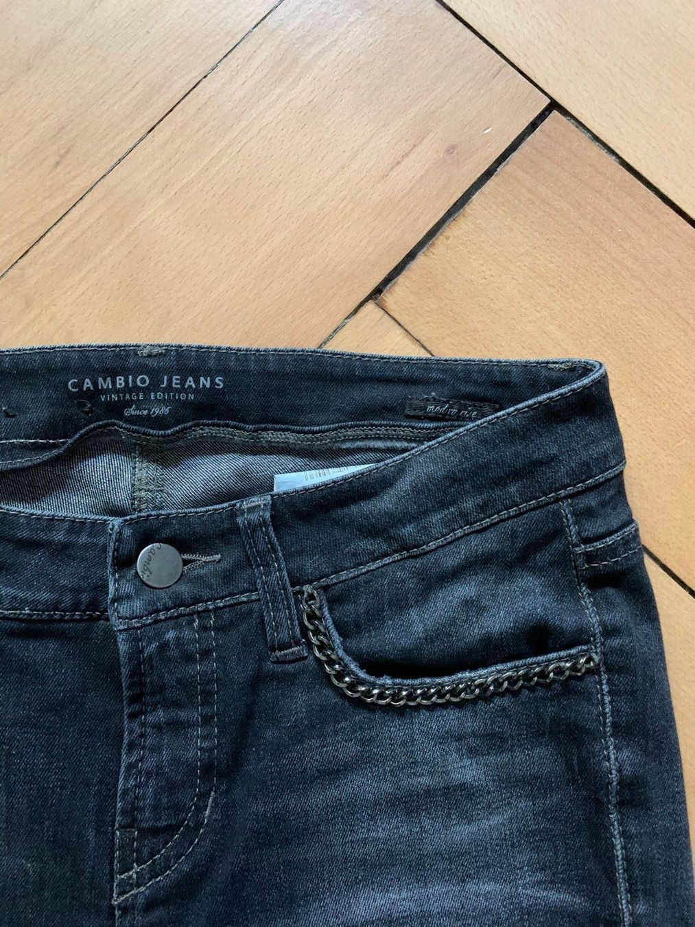 Cambio Jeans: CAMBIO - Jeans schwarz 34 – Usato da Zürich venduto da Diazaio 2
