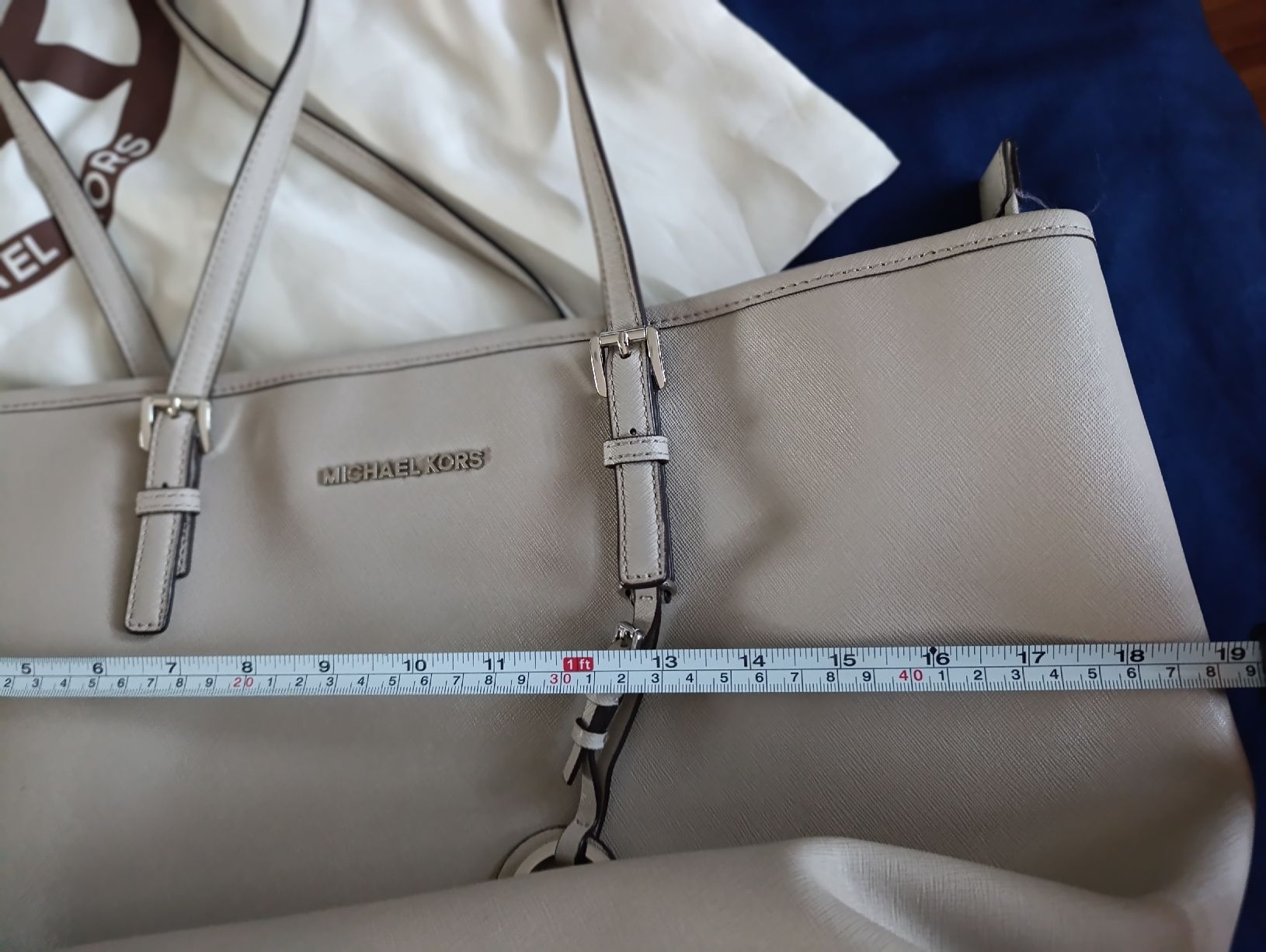 Michael Kors Borse da donna: Michael Kors Bag - Great Condition - Grey – Usato da Zermatt venduto da MrsMrRabbit 9