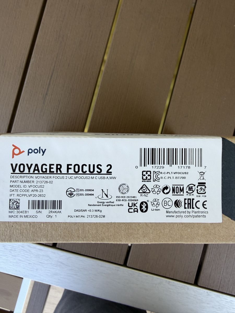 Kopfhörer: Poly Voyager Focus 2 Bluetooth Headset – Neu und originalverpackt aus Rotkreuz von Move1 1