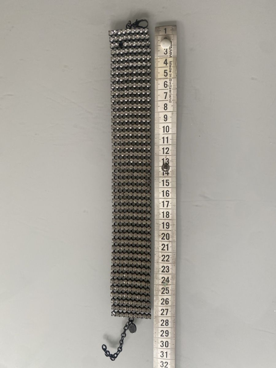 Catenine: Collier strass noir et argenté Rania Kinge – Usato da Geneve venduto da pat_p76n