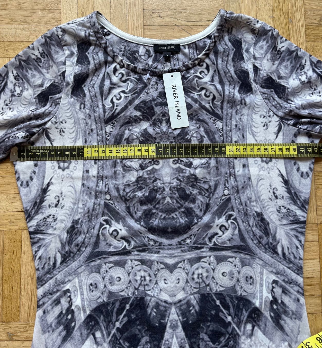 Vestiti: New  dress ( style McQueen )size S – Nuovo (secondo la descrizione) da Chêne-Bougeries venduto da Seetooyoo 7