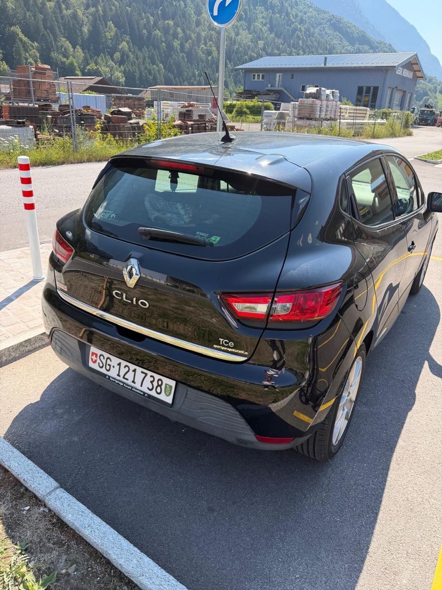 Renault Autos: Clio 4  – Défectueux à Flums par foi_hxz8 3