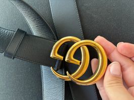 Gucci Ledergürtel mit goldener Schnalle, neuwertig, Gr. 85
