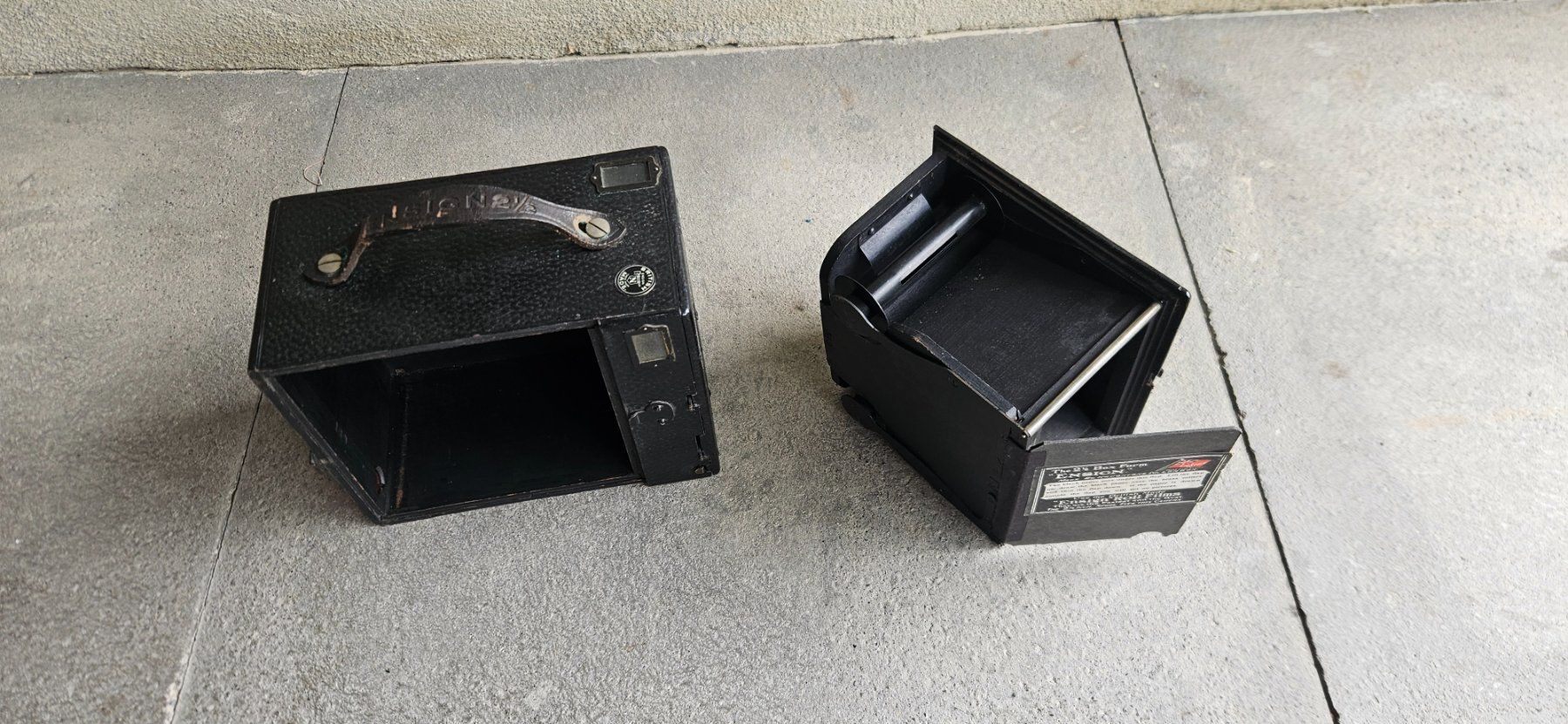 Kamera: Antike Boxkamera Ensign 2½ – Gebraucht aus Malans GR von Ovi83 1