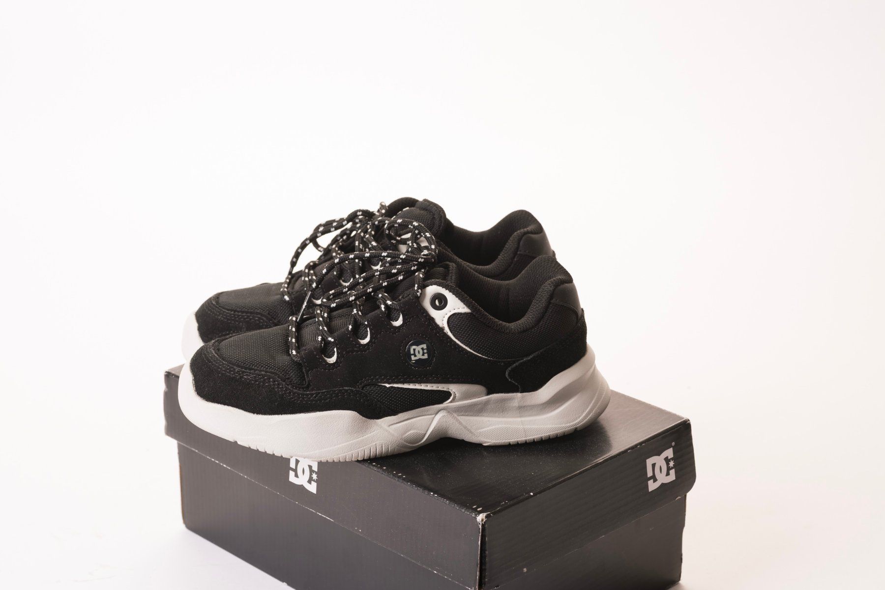 DC shoes Scarpe per ragazze: DC Sneaker, DECEL, neu – Nuovo (secondo la descrizione) da Ennetbaden venduto da petit-plus 3