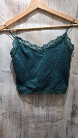 🎉 ONLY Seamless Spitzen-Top - S/M - Cropped Camisole