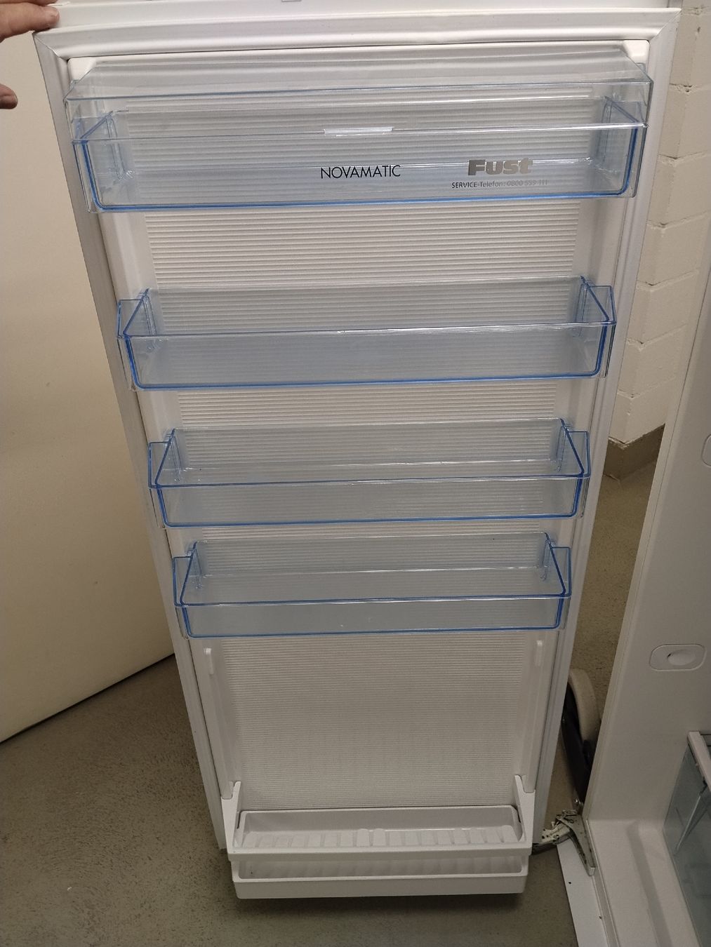 Réfrigérateurs: Fust Kühlschrank, Einbau Gerät – D'occasion à Volketswil par pal_tbg8 2